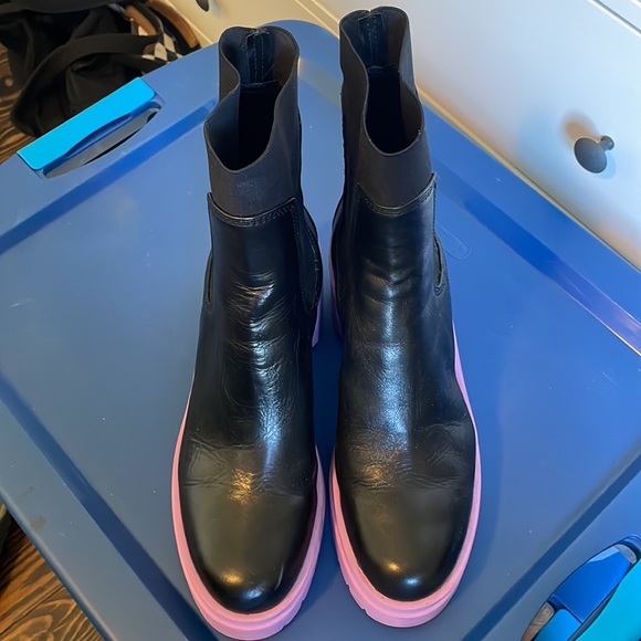 Aldo “Bigmood” black and purple leather Chelsea boots. Size 10 - Picture 2 of 4